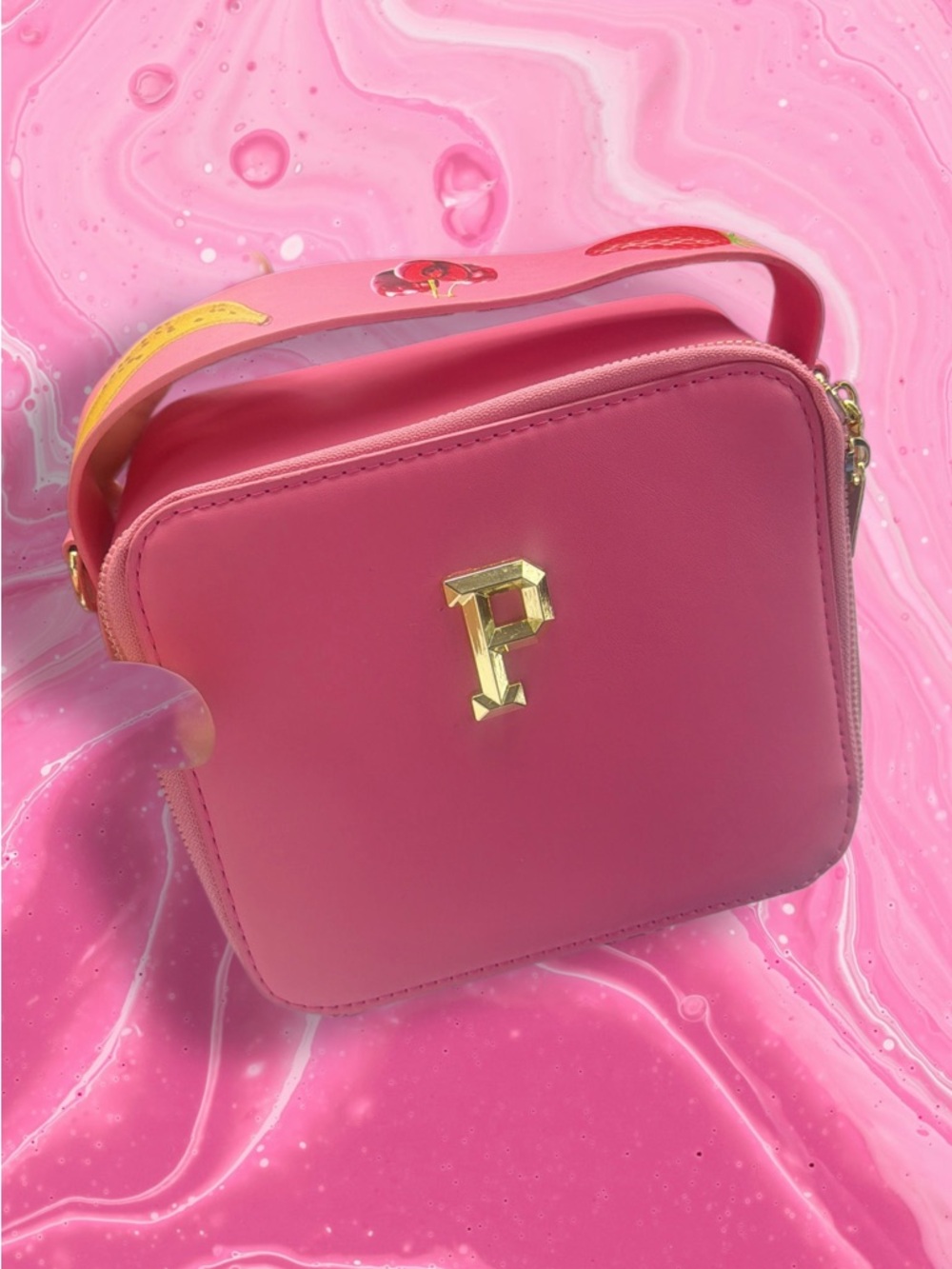 Pink Leatherette Crossbody Bag with Gold 'P Parchita
